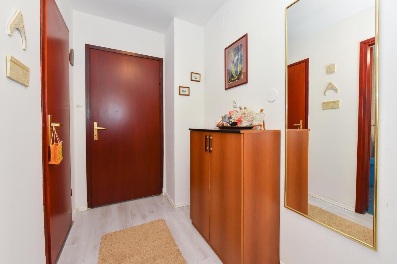 Lovely Apartment In The Groundfloor Zadar Luaran gambar