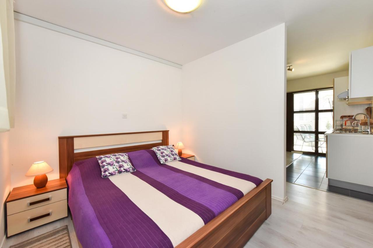 Lovely Apartment In The Groundfloor Zadar Luaran gambar