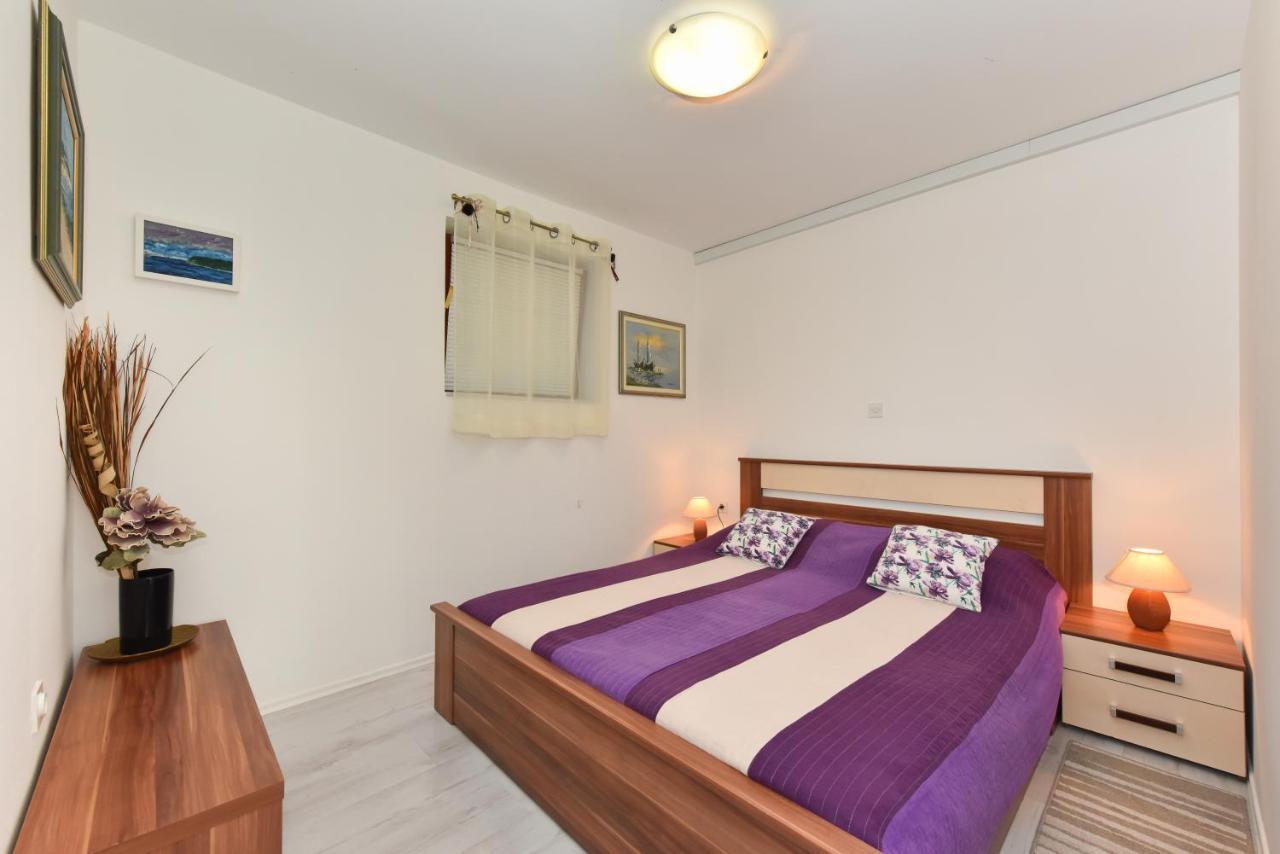 Lovely Apartment In The Groundfloor Zadar Luaran gambar