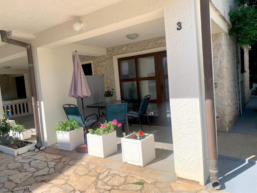 Lovely Apartment In The Groundfloor Zadar Luaran gambar